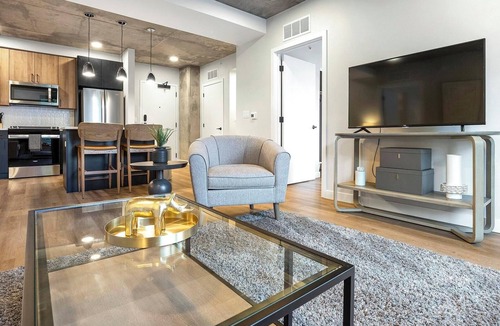 Englewood Apartment | Landing | Beautiful 2BD, Rooftop Lounge, Gym