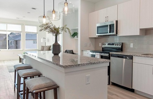 Firestone Apartment | Landing | Chic 1BD, Clubhouse, Gym