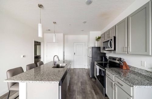 Downtown Columbus Apartment | Landing | Chic 1BD, Gym