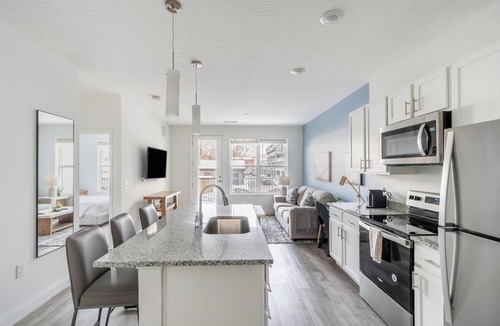 Downtown Columbus Apartment | Landing | Chic 1BD, Gym