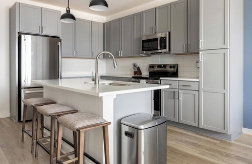 Broomfield Apartment | Landing | Chic 1BD, Yoga Studio, Gym