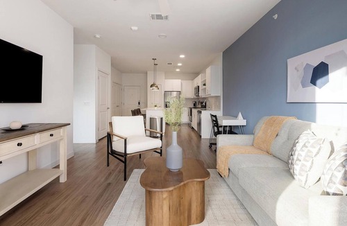 Austin Apartment | Landing | Incredible 1BD, Gym, Clubhouse