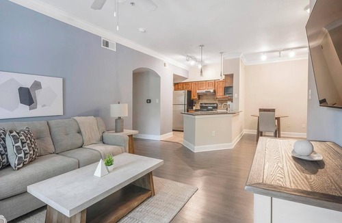 West Oak Hill Apartment | Landing | Incredible 1BD, Gym