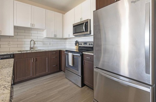 City Park Apartment | Landing | Incredible 1BD, Yoga Studio