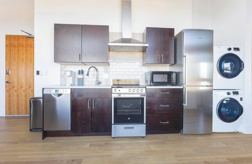 Cherry Creek Apartment | Landing | Incredible 2BD, Clubhouse