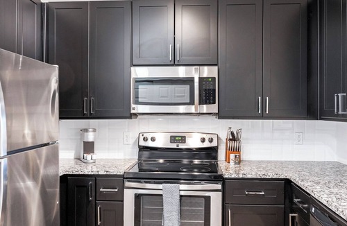 Austin Apartment | Landing | Modern 1BD, Pool, Gym