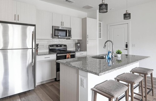Leander Apartment | Landing | Modern 2BD, Pool, Gym