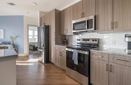 Scofield Farms Apartment | Landing | Spectacular 2BD, Pool, Gym