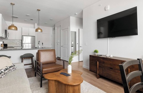 Kyle Apartment | Landing | Stunning 1BD, Gym, Clubhouse