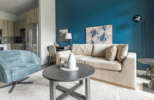 Montopolis Apartment | Landing | Stunning 1BD, Pool, Courtyard