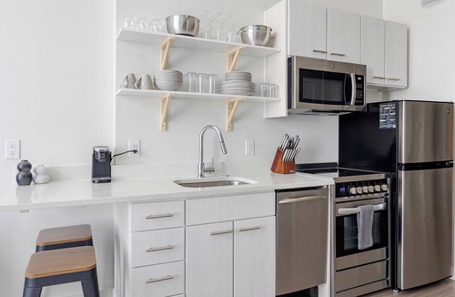 River North Art District Apartment | Landing | Stunning Studio, Gym, Clubhouse