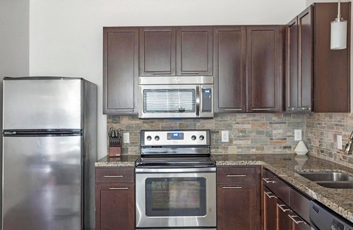 Cedar Park Apartment | Landing | Stylish 1BD, Clubhouse, Courtyard