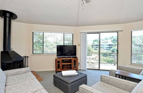 Lakeway Villa | Lantana #16 - Woodland Treehouse with Spa & Pool Access