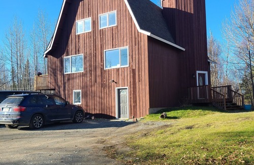 Gateway House | Large 20-30 Bed Residence Centrally Located - Great for Groups!