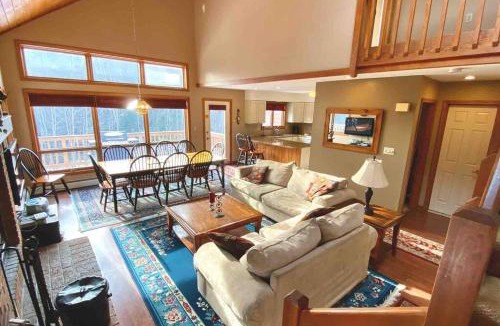 Carroll House | Large 5 bedroom Bretton Woods Townhome 1 gig WiFi