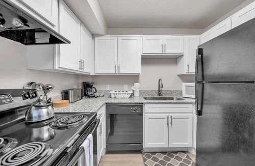 Pleasant Valley Apartment | Large apt w/pool & hot tub & workspace