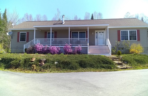 Errol House | Large modern home perfect for families