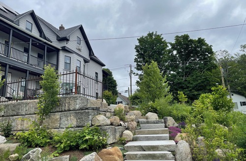 Sunapee Apartment | Large Sunny Main Floor Historic Apartment