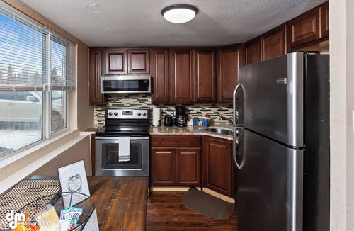 Spenard Apartment | Last frontier Rental Family #1