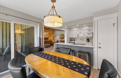 Dillon Condo | Lc305ad2