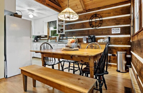 Frank House | Linville Mountain Hideaway