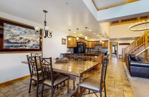 Vail Apartment | Lion Square Lodge East 310