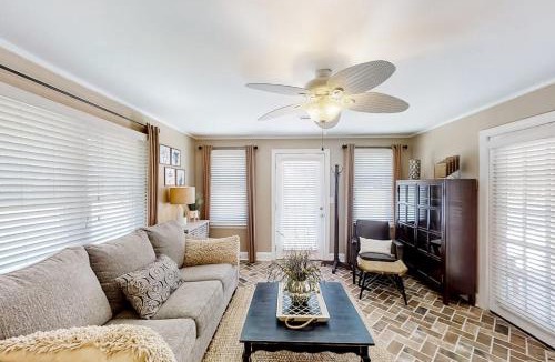 Little River House | Little River Waterway Cottage Retreat
