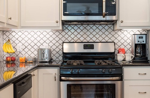 Holly House | LOCATION- Clara Cottage is in the Heart of East Austin