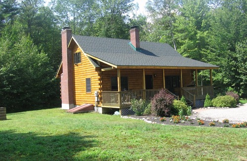 Thornton House | Log Home in Beautiful Mountain Valley