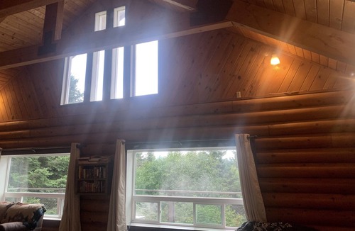 Homer House | Log Home Retreat with Beautiful Glacier Views