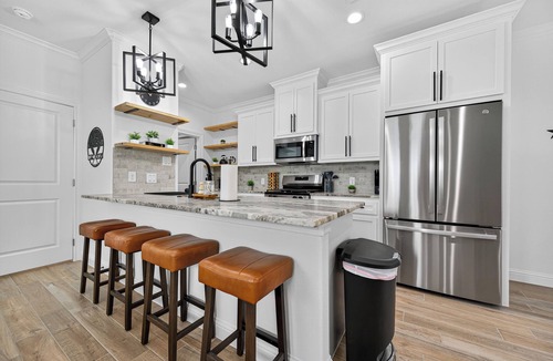 April Sound House | Lone Star - Elevated Lakeside Retreat