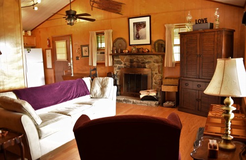 Boone Cabin | Long Range Views - 10 minutes to downtown Boone -Dog friendly!