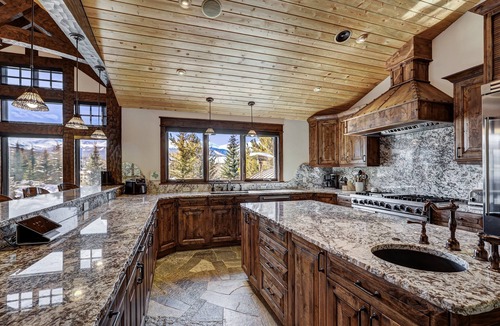 The Highlands Cabin | Long Ridge Lodge | Heavenly Views and Private Spa, Quiet Neighborhood.