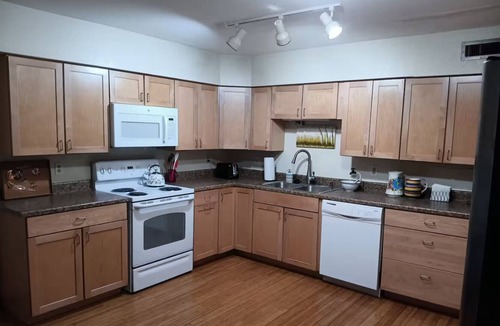 Kiteley Apartment | Longmont Launchpad