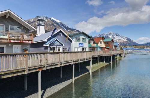 Seward Apartment | Lovely Dockside Apartment! Located right in the Harbor!