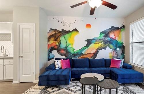 St. Edwards Apartment | Lux 1B on South Congress Relaxing Pool & Gym