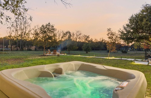 West Oak Hill House | Luxe 5BR w/New Pool, Hot Tub & Game Room