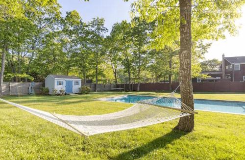Hampton Bays House | Luxurious Hamptons House with Heated Pool & Grill