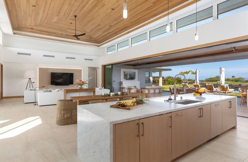 Waikoloa House | Luxury 5BR One Ocean Estate (OE12) at Mauna Lani – Lanai, Great Room & Pool