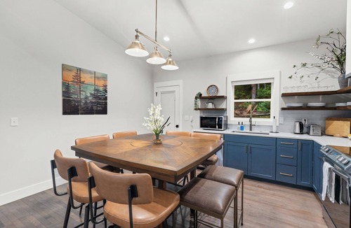 Swannanoa House | Luxury Cabin near Asheville/Black MTN