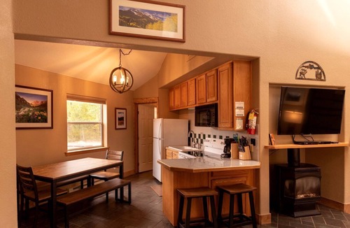 Salida Cabin | Luxury Cabin with ATV Trails near the Continental Divide in Colorado