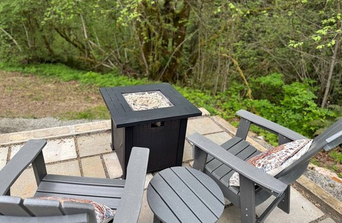 Brush Prairie RV Rental | Luxury Canvas Retreat w/Rain Shower & Firepit in Brush Prairie, Washington