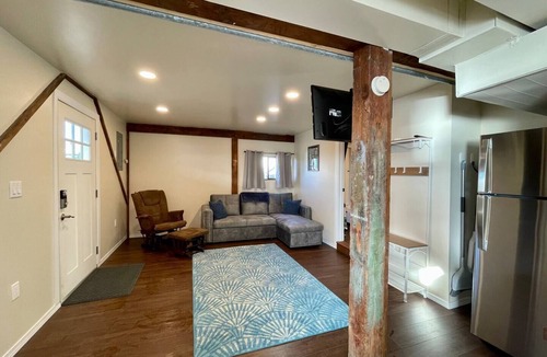 Ketchikan Apartment | Luxury Craftsman Downtown Lodgingnn