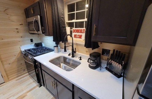 Jackman Cabin | Luxury custom built cabin in Jackman WITH DIRECT TRAIL ACCESS FOR POWERSPORTS