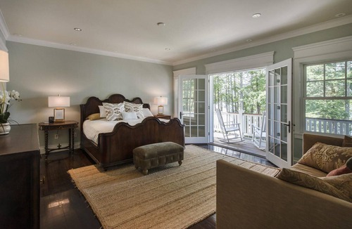 Belgrade House | Luxury Family Home/Retreat Center on Great Pond
