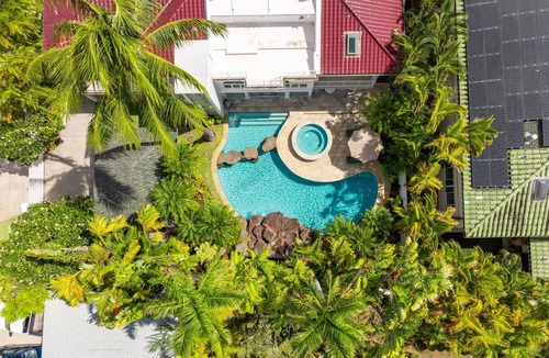 Kahala House | Luxury Kahala Oasis by Gather: Spacious 6BR Retreat w/Pool, Spa & Near Beach