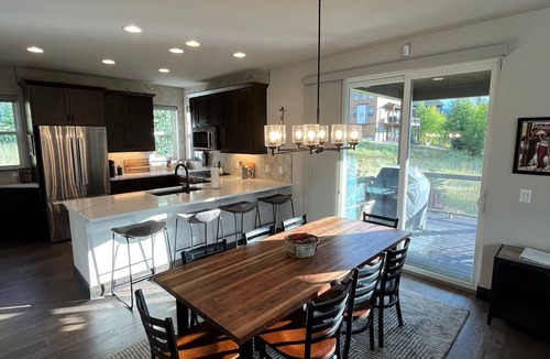 Rendezvous House | Luxury Mountain Home I Hot Tub I Trail Access I Quiet I Minutes to Winter Park