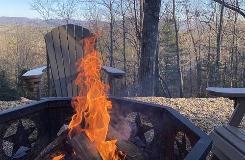 Blue Ridge Cabin | Luxury MTN House *Breathtaking Views* Hot Tub* 2 Outdoor Fireplaces *Fire Pit