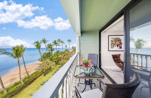 Historic Lahaina Front Street Apartment | LUXURY OCEAN and BEACH FRONT studio in Lahaina Shores. Sunset ocean views!