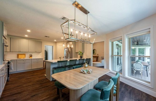 Conroe House | Luxury Resort Home Heated Pool & Billiard - Conroe